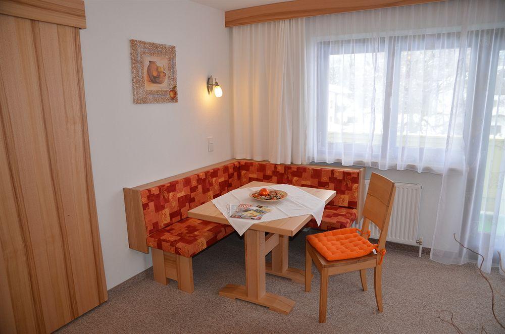 Apartmenthaus Bader ลอยทัช ภายนอก รูปภาพ