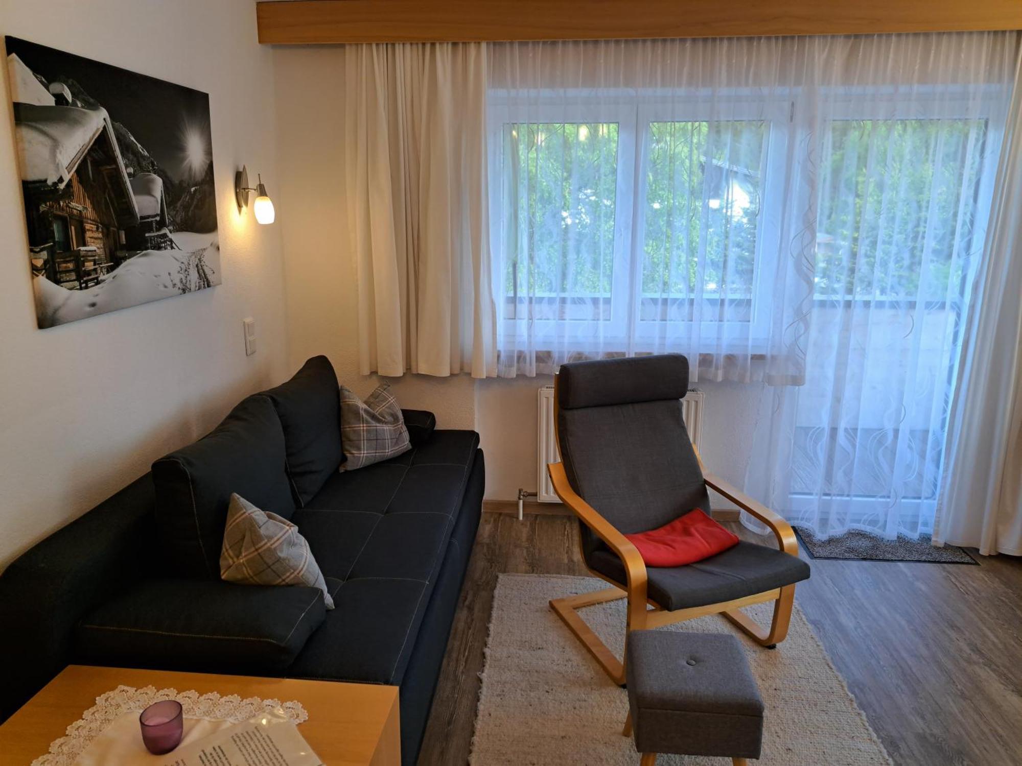 Apartmenthaus Bader ลอยทัช ภายนอก รูปภาพ
