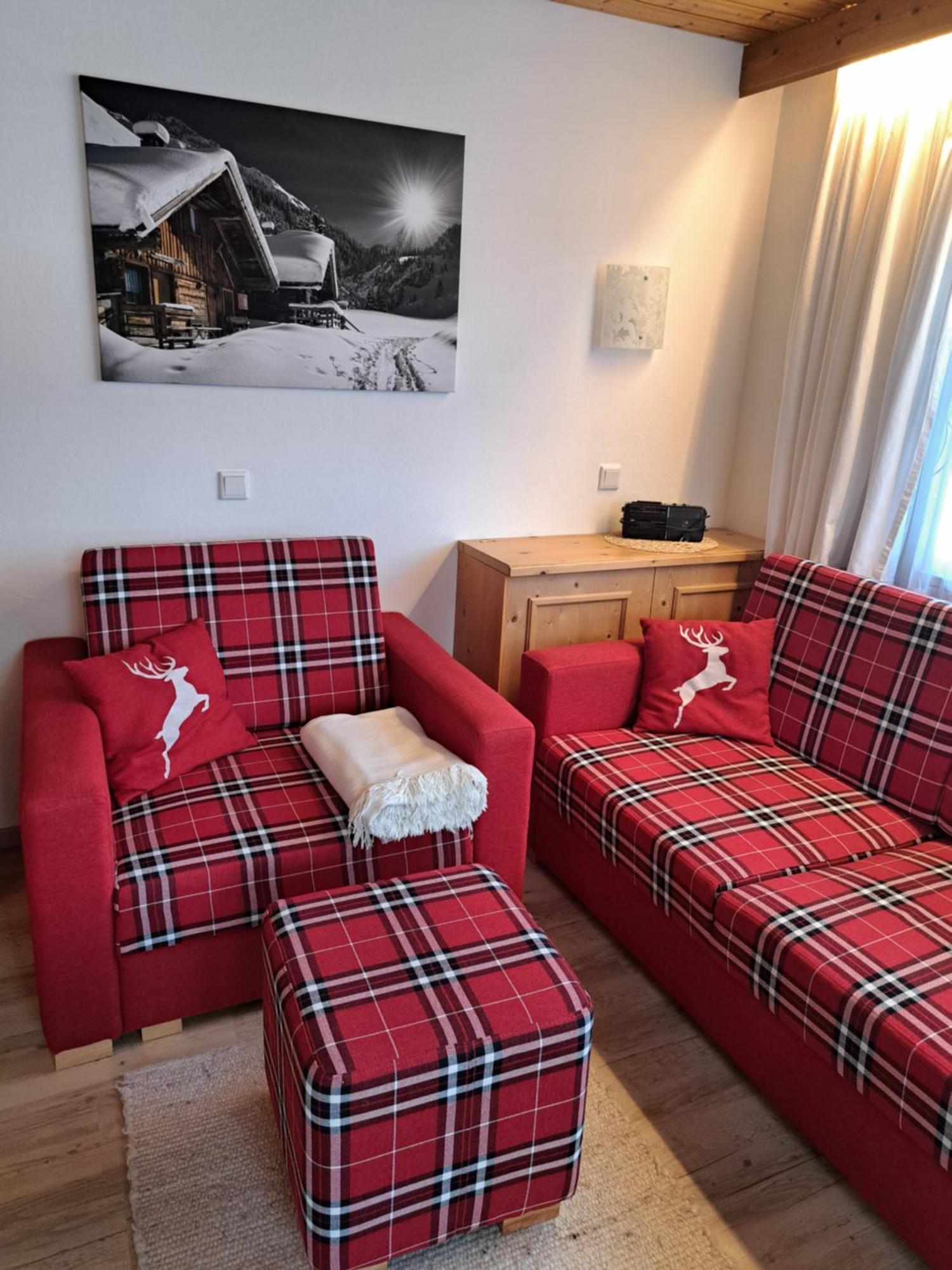 Apartmenthaus Bader ลอยทัช ภายนอก รูปภาพ