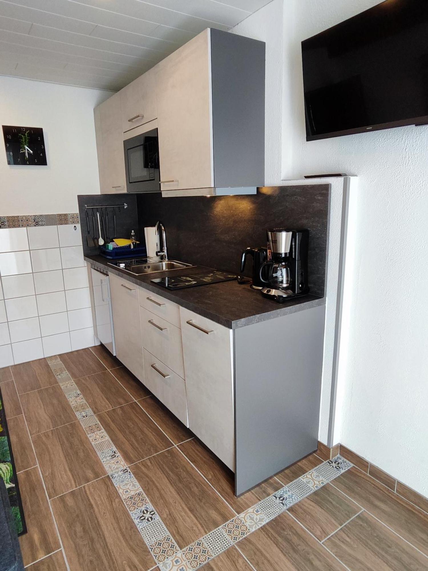 Apartmenthaus Bader ลอยทัช ภายนอก รูปภาพ