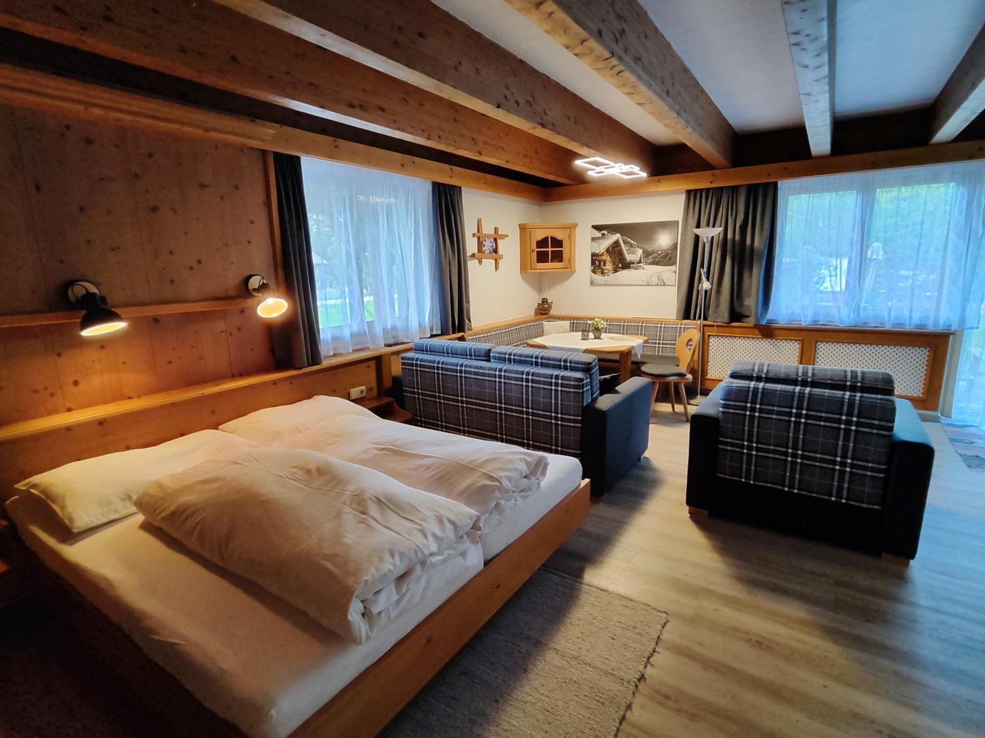 Apartmenthaus Bader ลอยทัช ภายนอก รูปภาพ