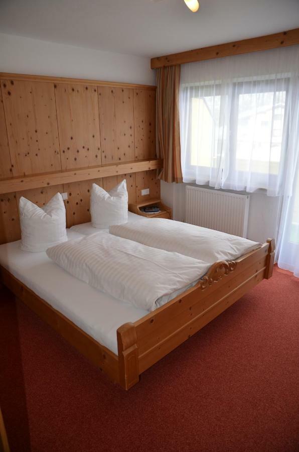 Apartmenthaus Bader ลอยทัช ภายนอก รูปภาพ