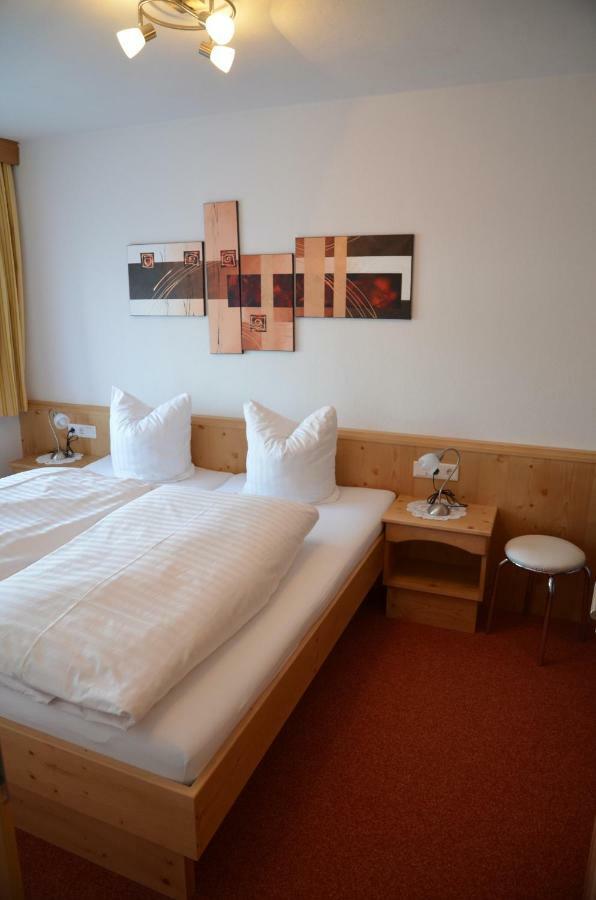 Apartmenthaus Bader ลอยทัช ภายนอก รูปภาพ